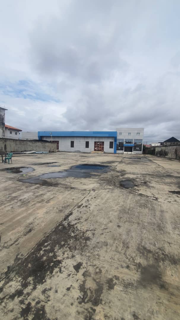 FOR SALE: Prime Warehouse Property