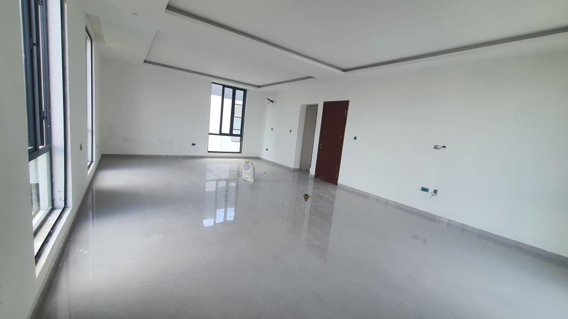 FOR SALE : Luxury 6-bedrooms detached house – Banana Island, Ikoyi, Lagos**